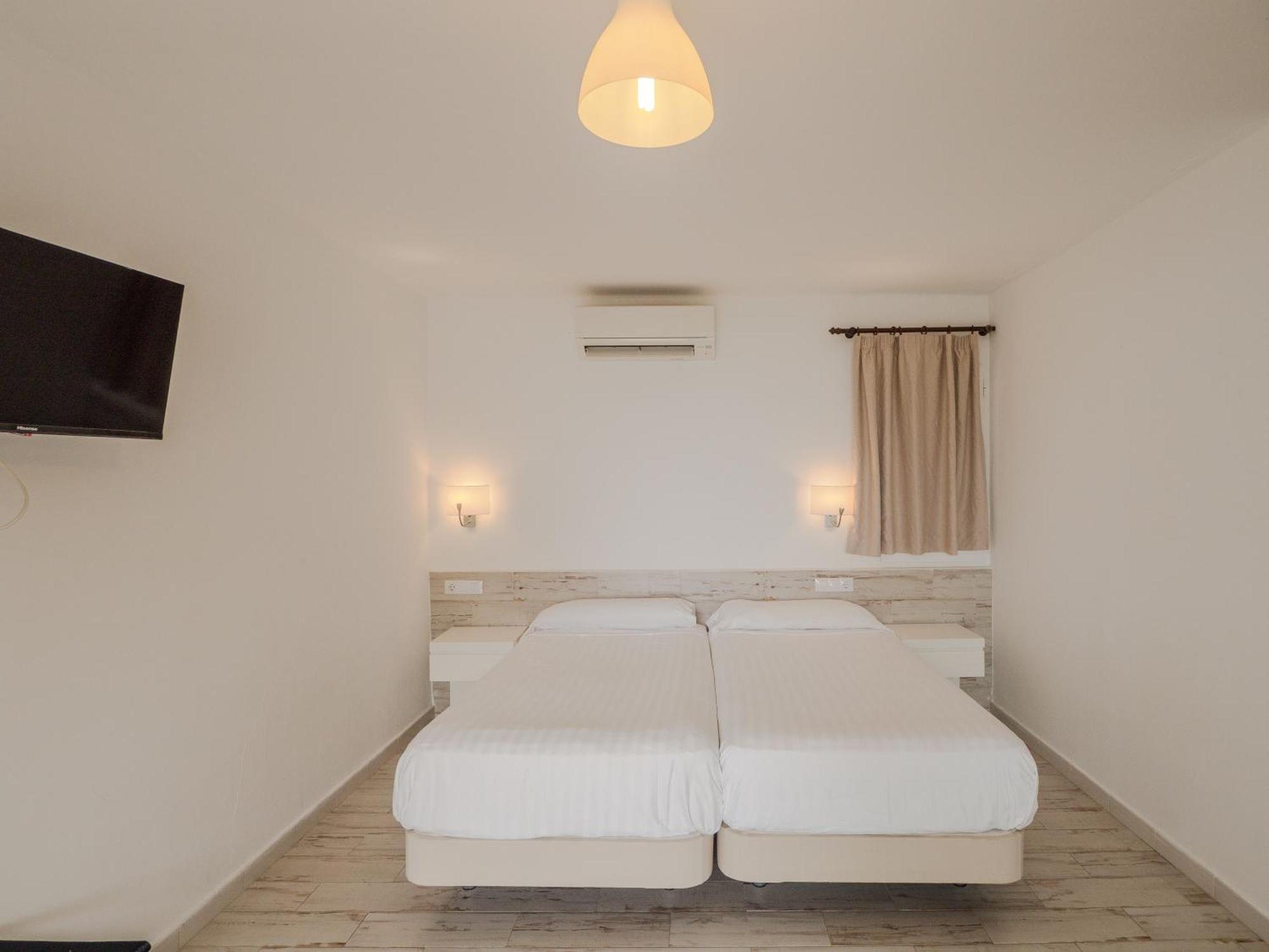 Готель Sun Club El Dorado Cabo Regana  Екстер'єр фото