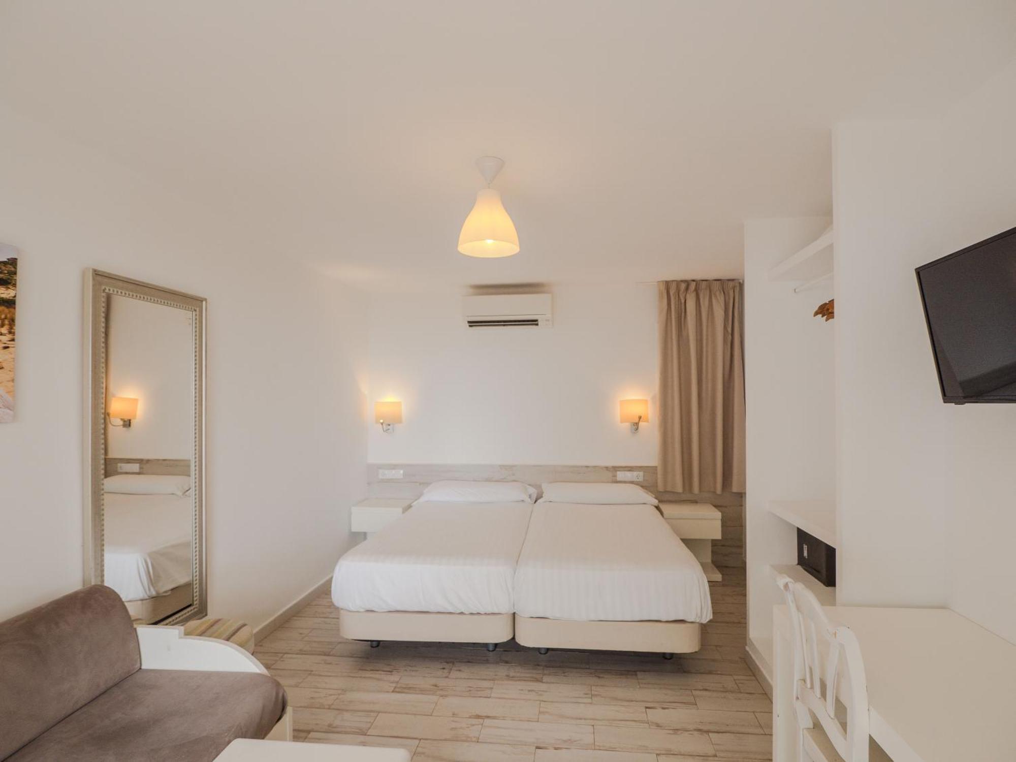 Готель Sun Club El Dorado Cabo Regana  Екстер'єр фото